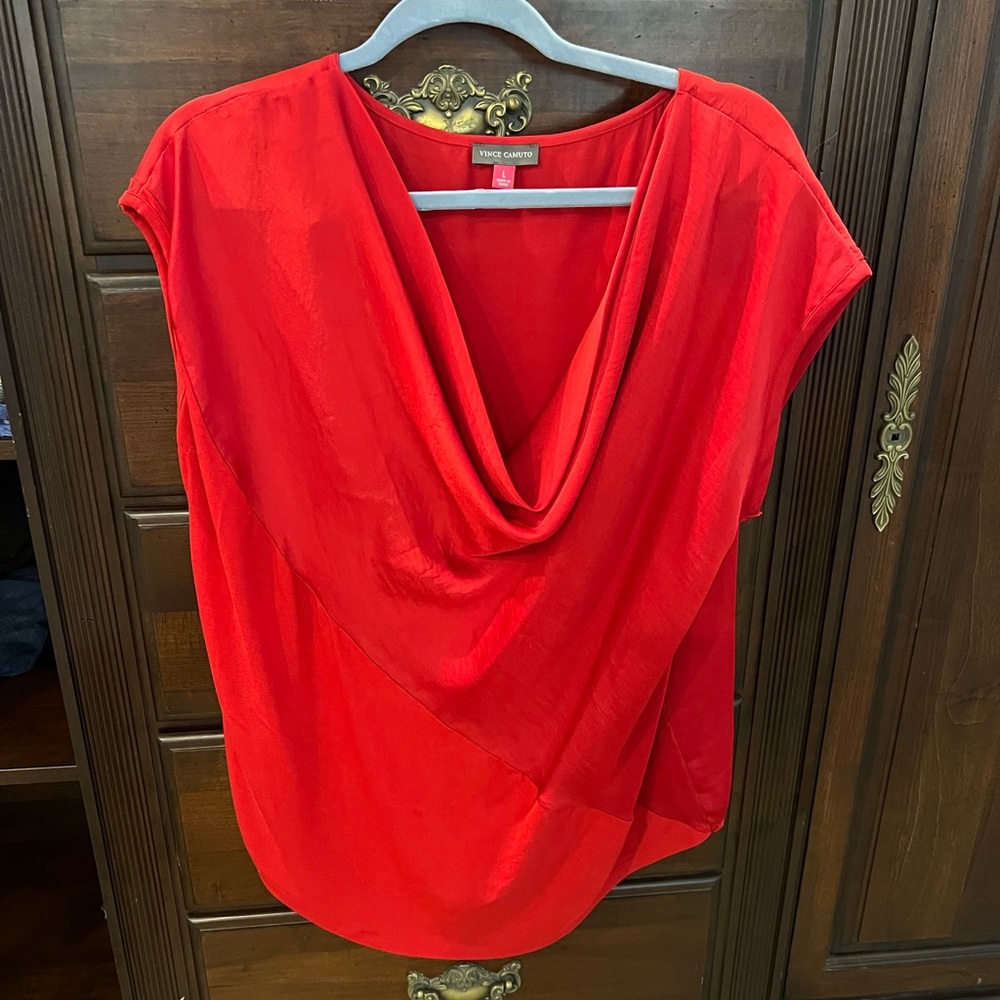 Vince Camuto blouse    Large.   Red
